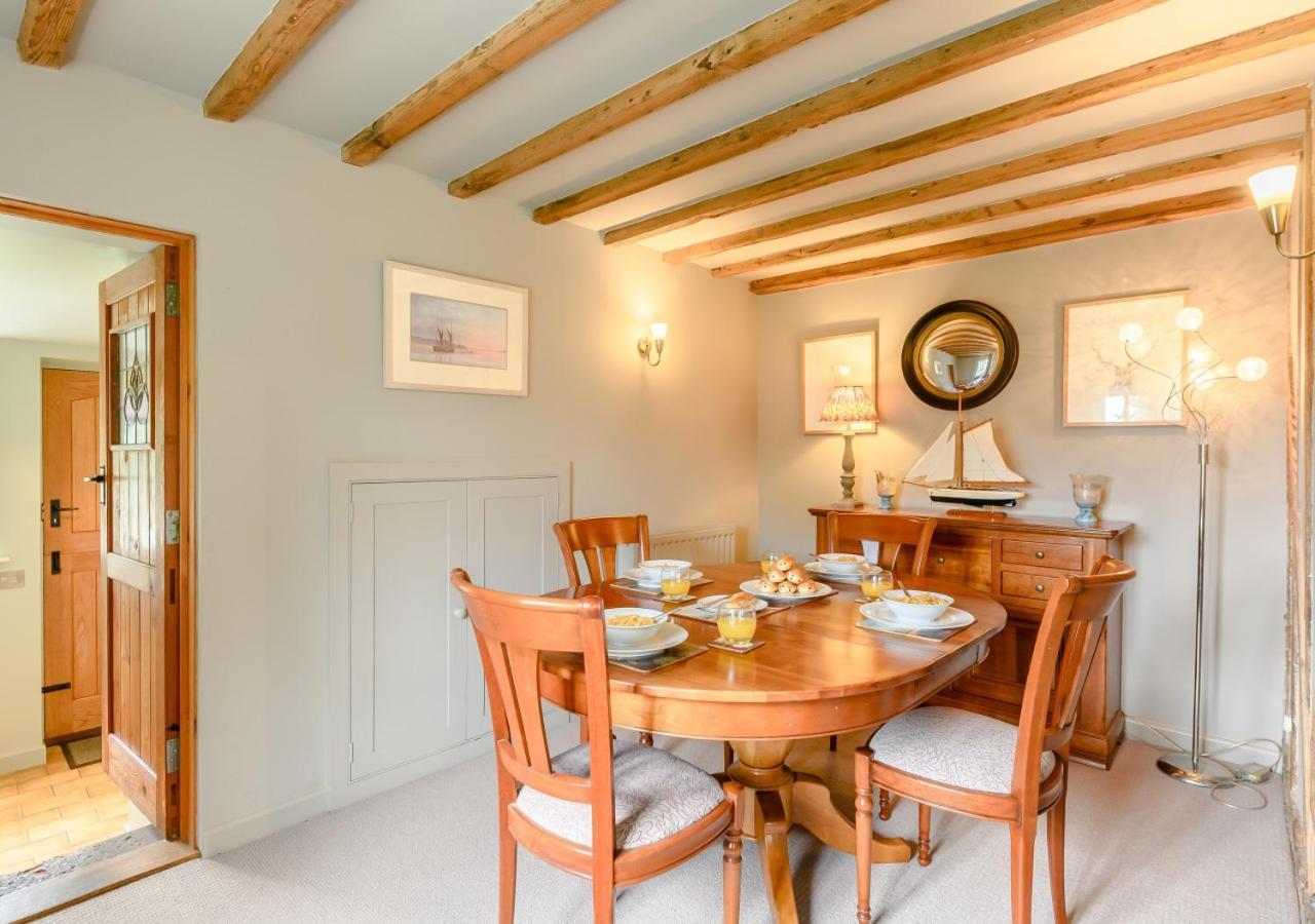 Wisteria Cottage Snape  외부 사진