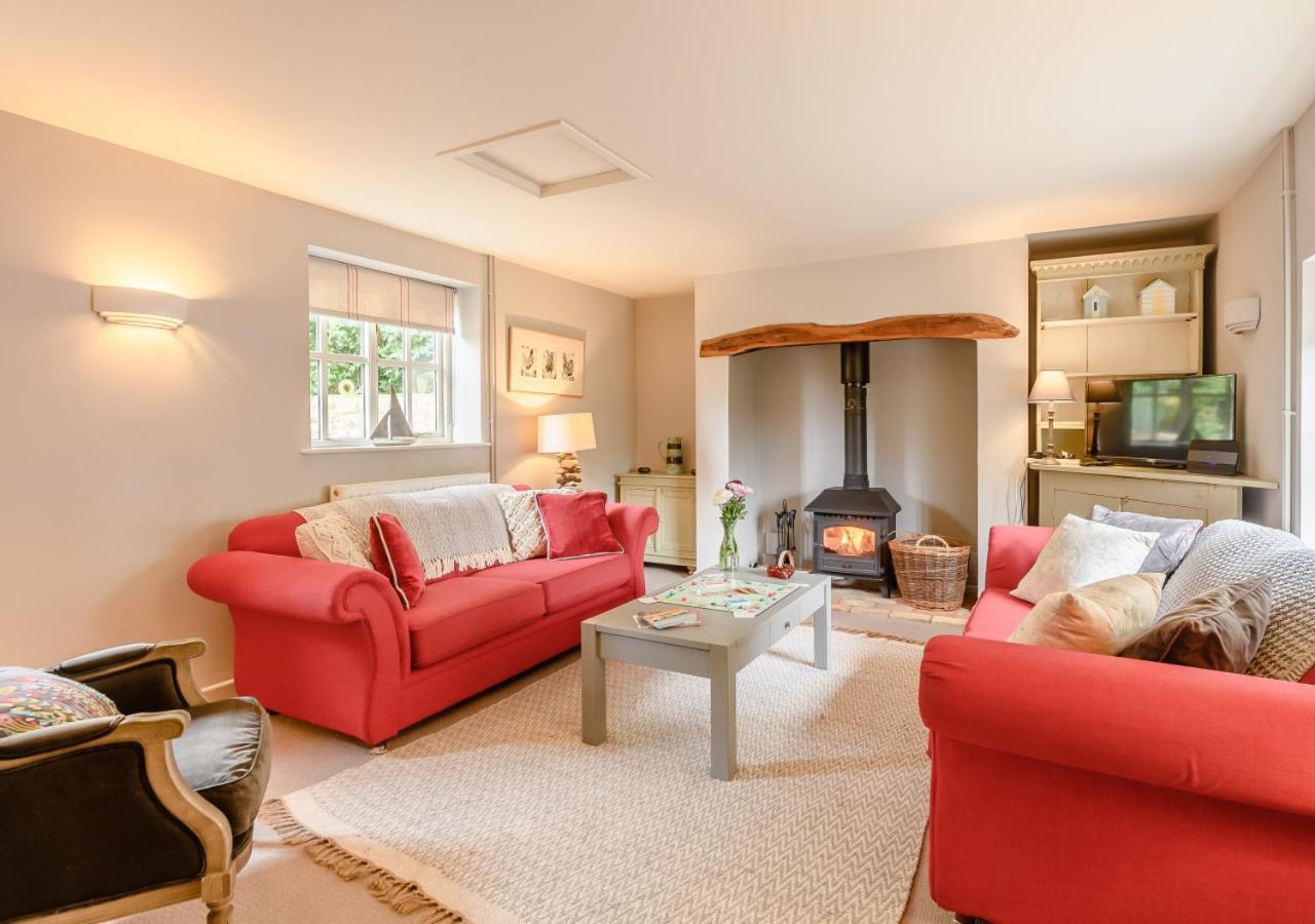 Wisteria Cottage Snape  외부 사진