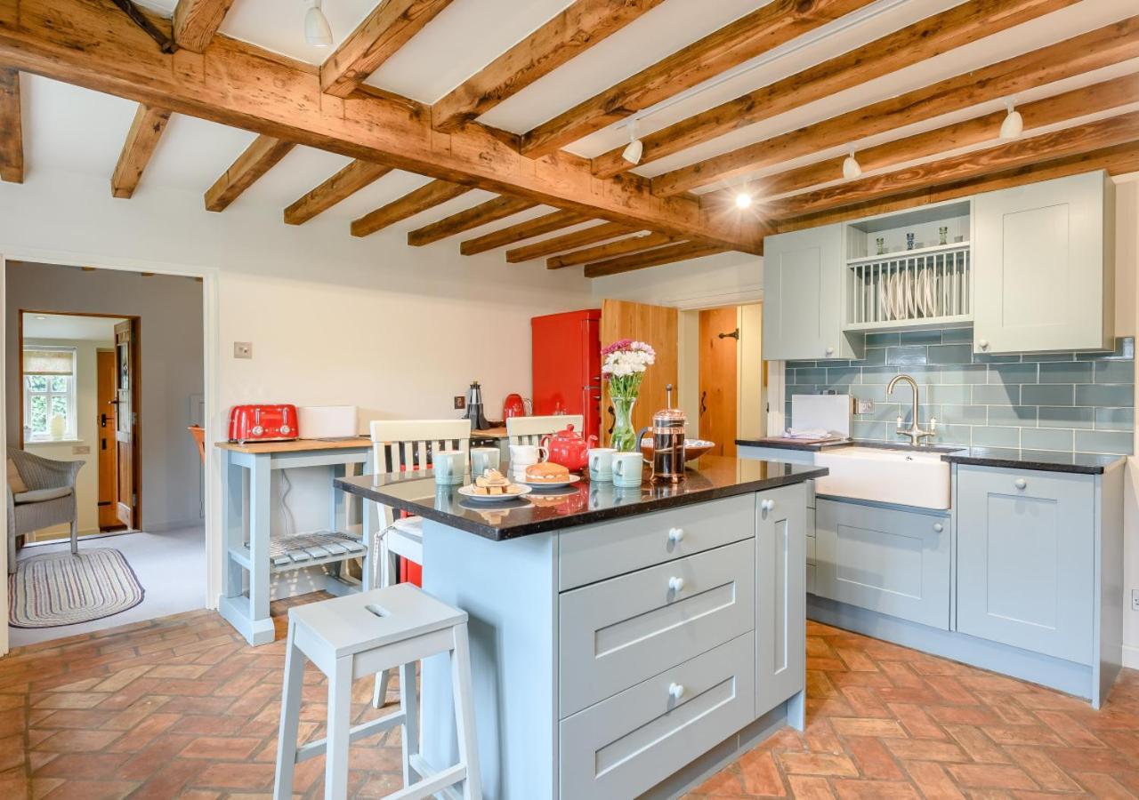 Wisteria Cottage Snape  외부 사진